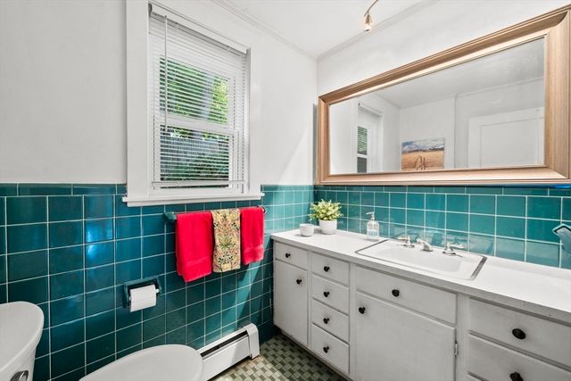 49 Eaton Ave, Woburn, MA 01801