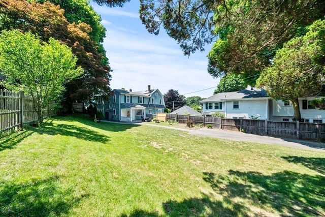 49 Eaton Ave, Woburn, MA 01801