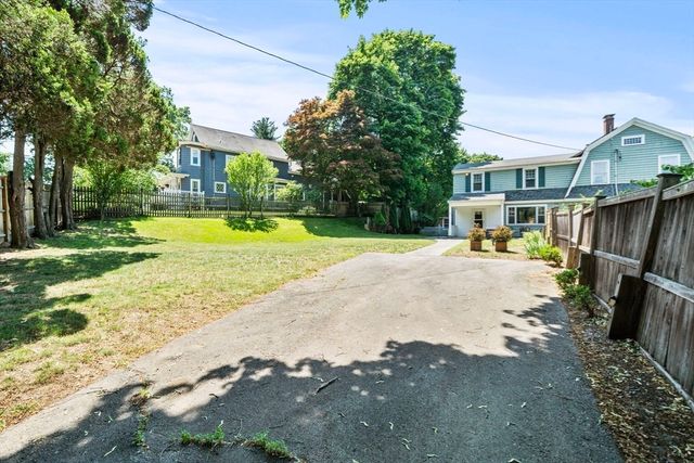 49 Eaton Ave, Woburn, MA 01801