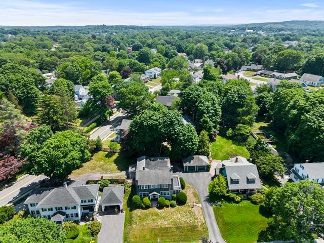 49 Eaton Ave, Woburn, MA 01801