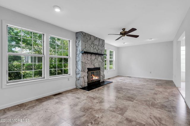 6 Rutherford Hayes Drive, Monroe, NJ 08831