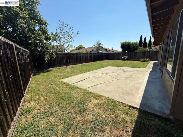 33457 Caliban Dr, Fremont, CA 94555