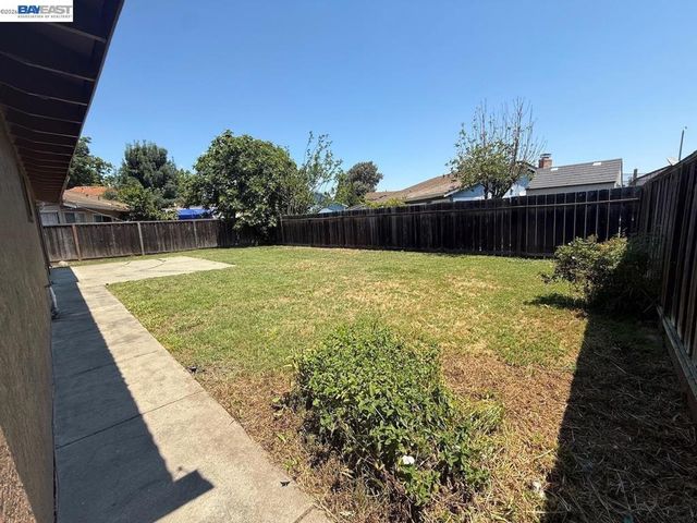 33457 Caliban Dr, Fremont, CA 94555