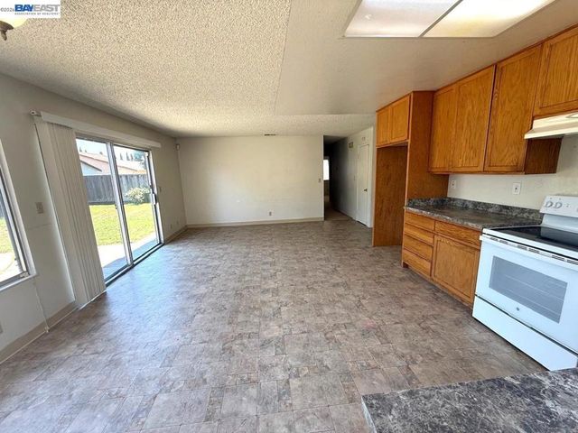 33457 Caliban Dr, Fremont, CA 94555