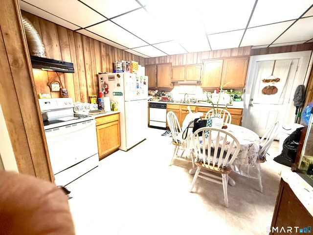 22 Eastwood Avenue, Waterbury, CT 06705