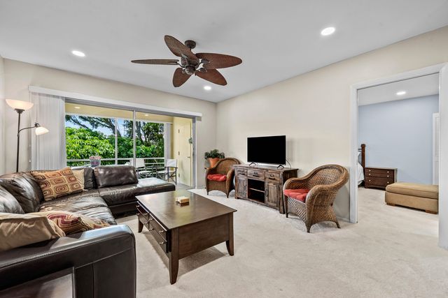 2360 SW 22nd Avenue 402, Delray Beach, FL 33445