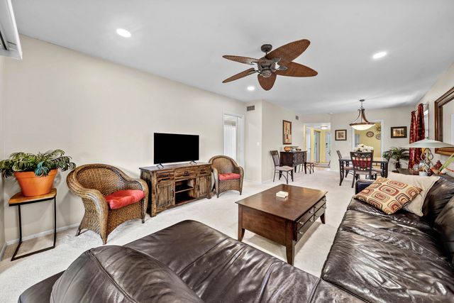 2360 SW 22nd Avenue 402, Delray Beach, FL 33445