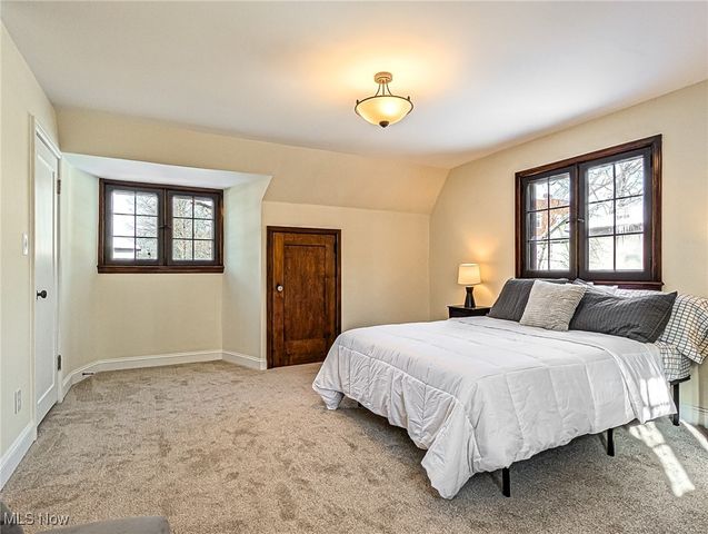 931 Amelia Avenue, Akron, OH 44302