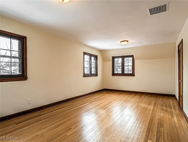 931 Amelia Avenue, Akron, OH 44302