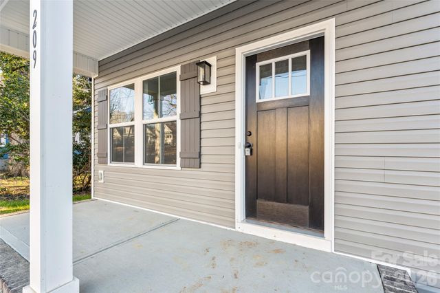 209B N Yadkin Avenue N, Spencer, NC 28159