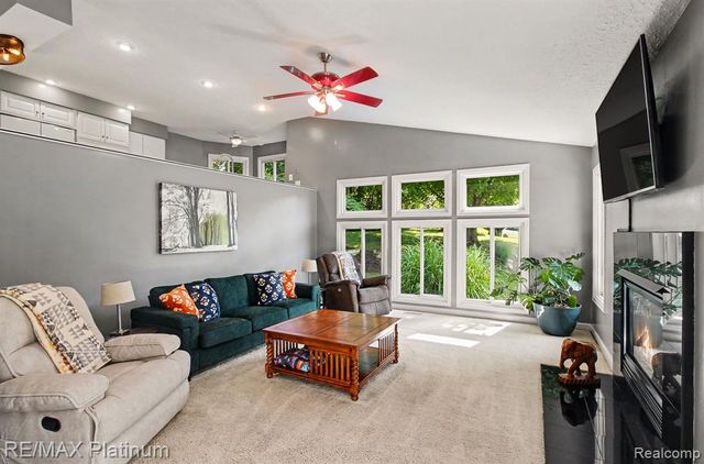 6317 Kevin Drive, Brighton, MI 48116