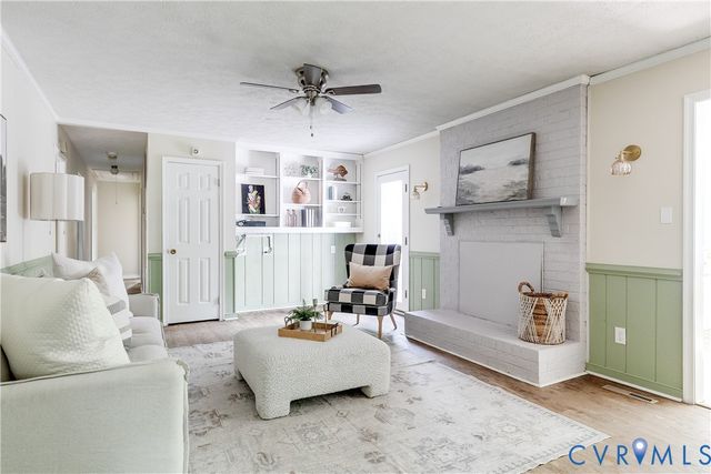 10316 Oakton Rd, Chesterfield, VA 23838