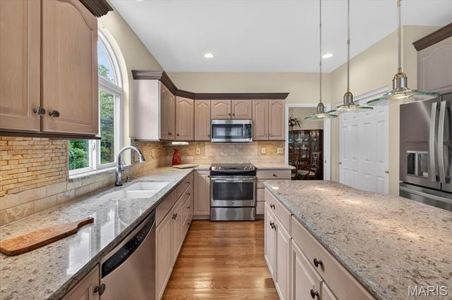 7342 Timberpoint Court, Fairview Heights, IL 62208