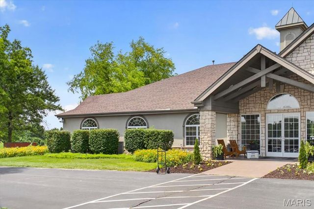 7342 Timberpoint Court, Fairview Heights, IL 62208