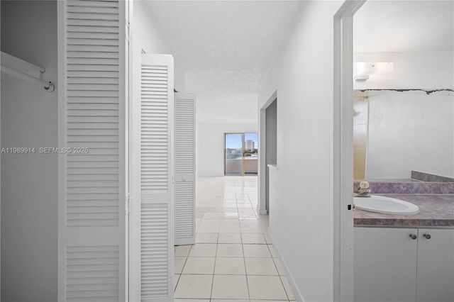 7904 West Dr 605, North Bay Village, FL 33141