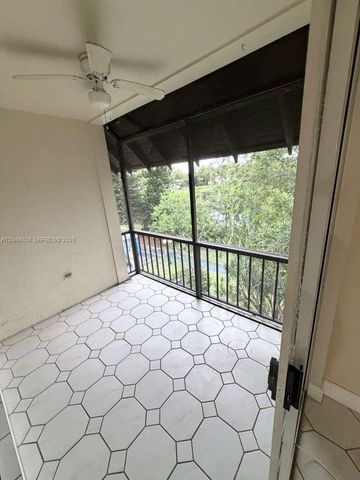 3720 Inverrary Dr 3L, Lauderhill, FL 33319