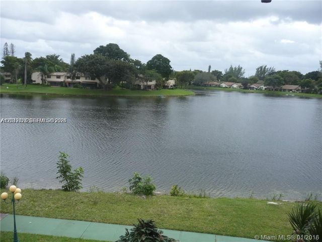 3720 Inverrary Dr 3L, Lauderhill, FL 33319