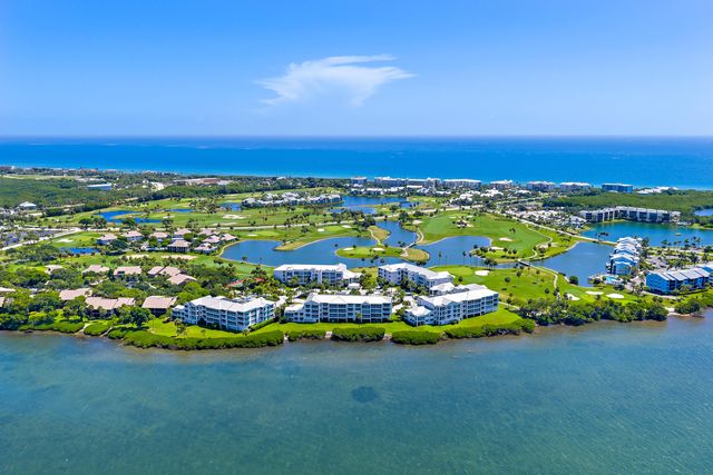 164 NE Edgewater Drive 2103, Stuart, FL 34996