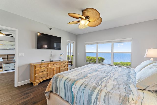 164 NE Edgewater Drive 2103, Stuart, FL 34996