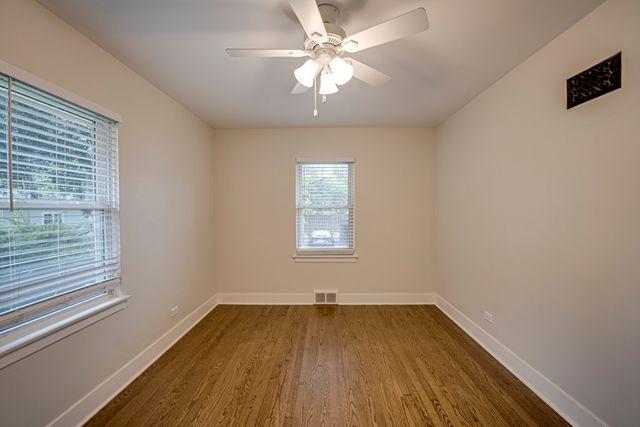 219 Spring Avenue, Naperville, IL 60540