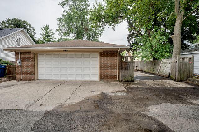 219 Spring Avenue, Naperville, IL 60540
