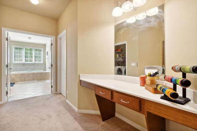 391 Lake Run Lane, North Aurora, IL 60542