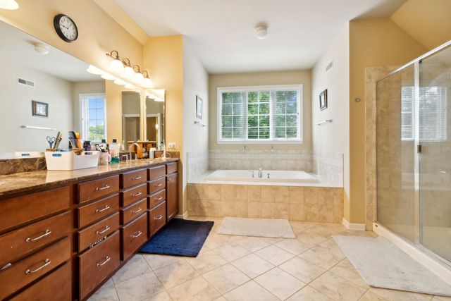 391 Lake Run Lane, North Aurora, IL 60542