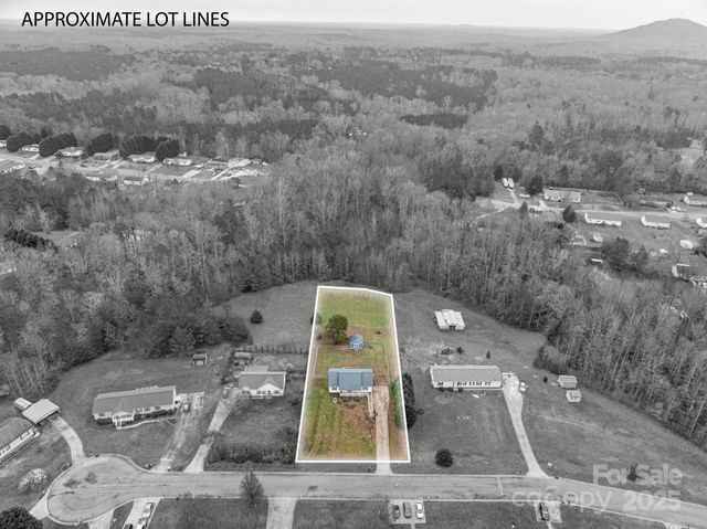 1024 Daniel Drive, Stanley, NC 28164