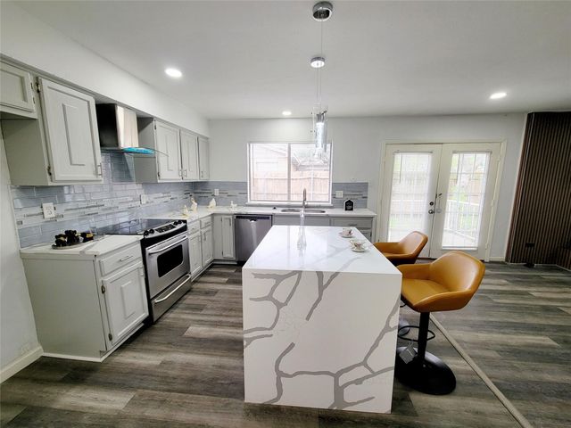 4636 Gleneagle Street, Mesquite, TX 75150