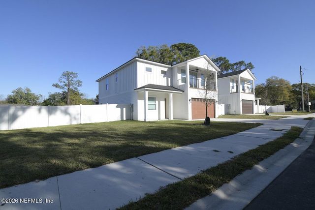 3611 WELLS LANDING Court, Jacksonville, FL 32277