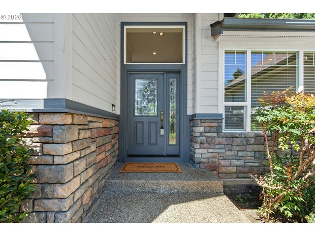 10523 Se CHARLOTTE Dr, Happy Valley, OR 97086