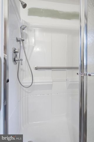 24 W DENLINGER AVE, Strasburg, PA 17579