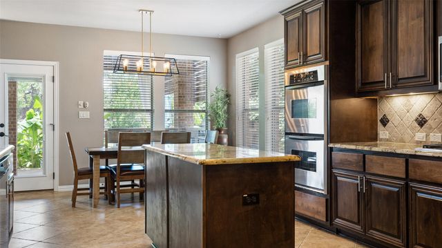 4509 Mont Blanc DR, Bee Cave, TX 78738