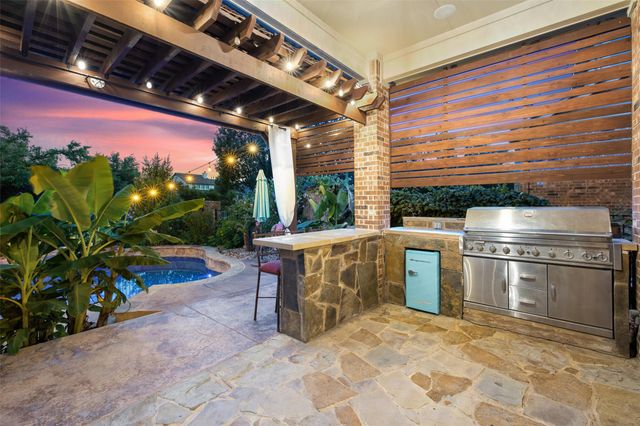 4509 Mont Blanc DR, Bee Cave, TX 78738
