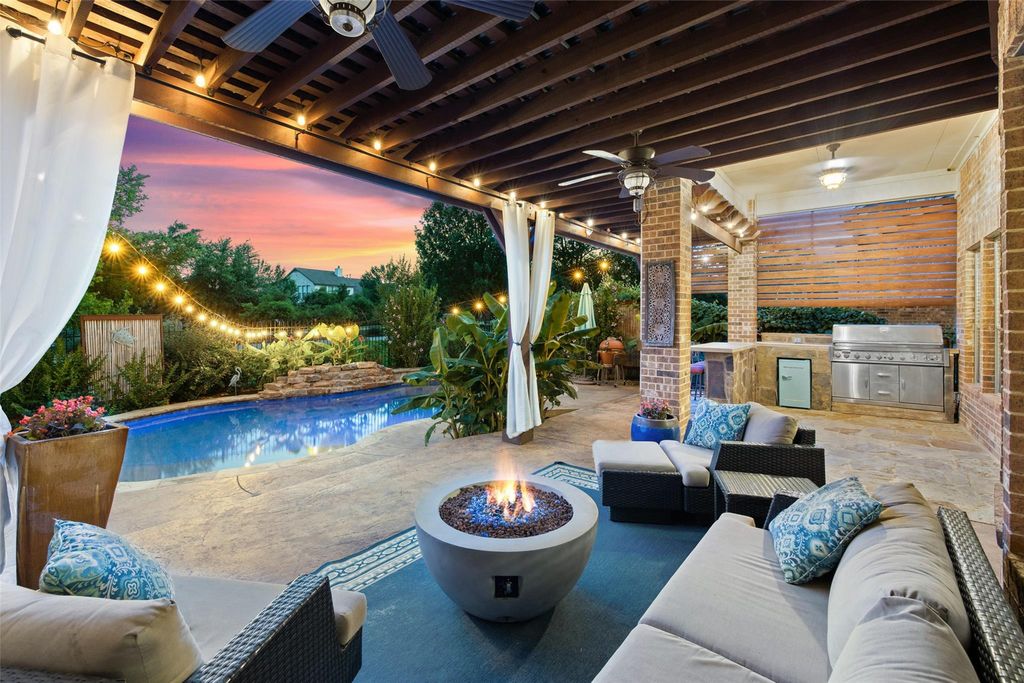 4509 Mont Blanc DR, Bee Cave, TX 78738