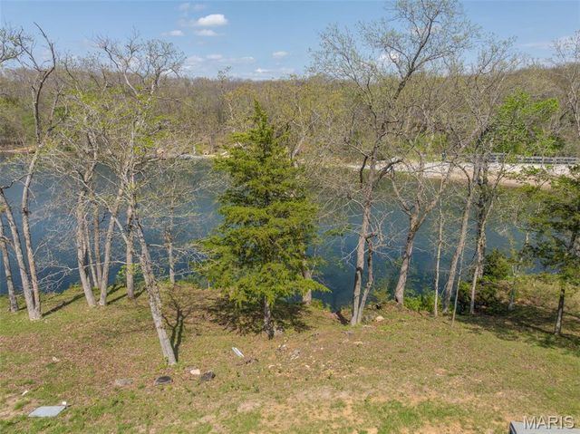 124 Geneva Cove Drive, Innsbrook, MO 63390