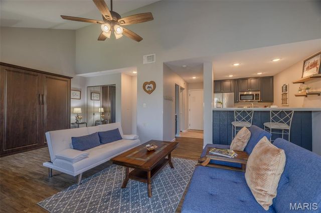 124 Geneva Cove Drive, Innsbrook, MO 63390