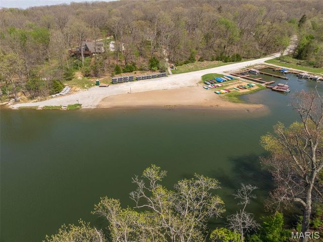 124 Geneva Cove Drive, Innsbrook, MO 63390