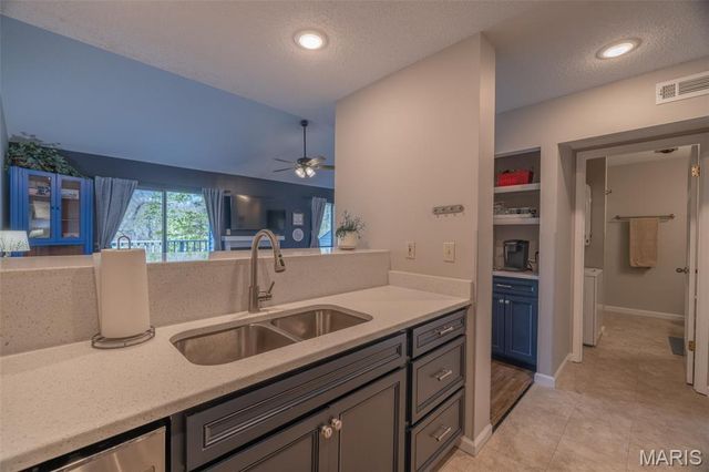 124 Geneva Cove Drive, Innsbrook, MO 63390