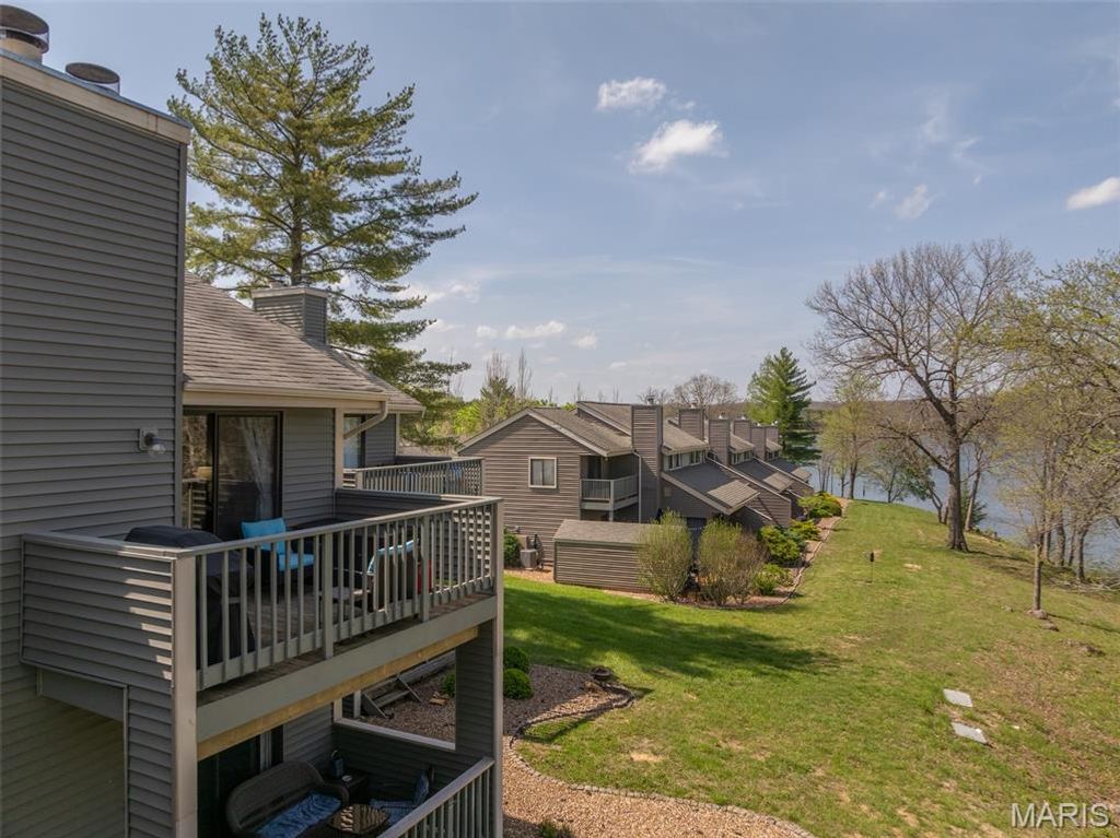 124 Geneva Cove Drive, Innsbrook, MO 63390