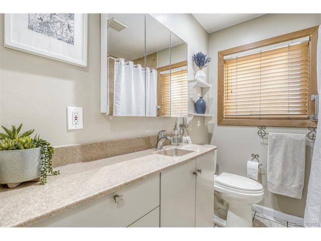 5380 Johnson St, Arvada, CO 80002