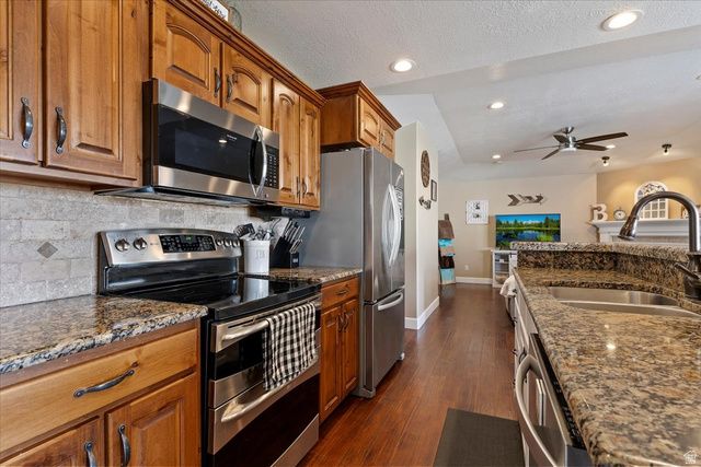 2776 W 650 N, West Point, UT 84015