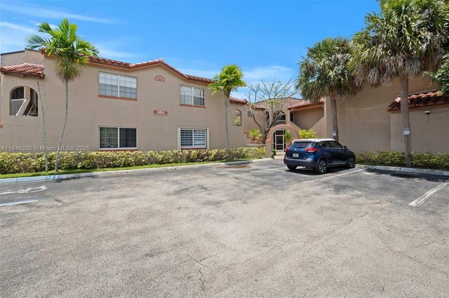 365 SW 86th Ave 103, Pembroke Pines, FL 33025