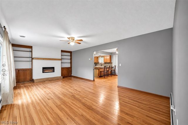 14582 Prospect Road, Strongsville, OH 44149