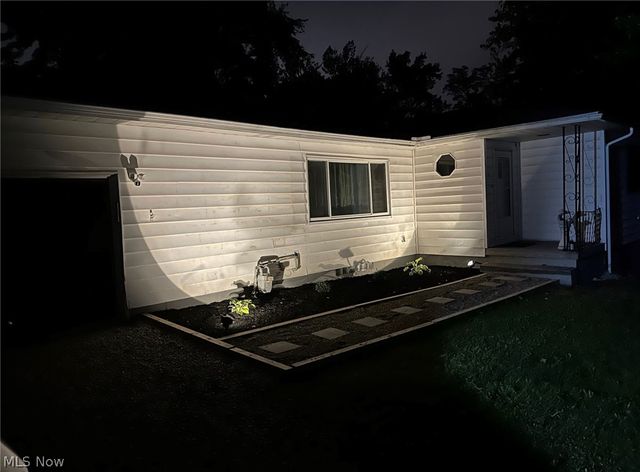 14582 Prospect Road, Strongsville, OH 44149
