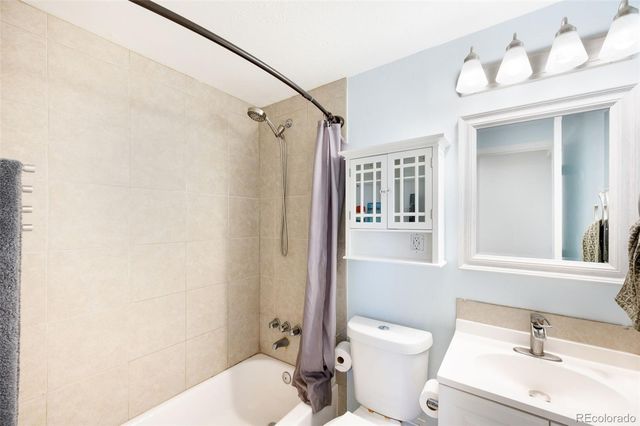 3613 N Harrison st, Denver, CO 80205