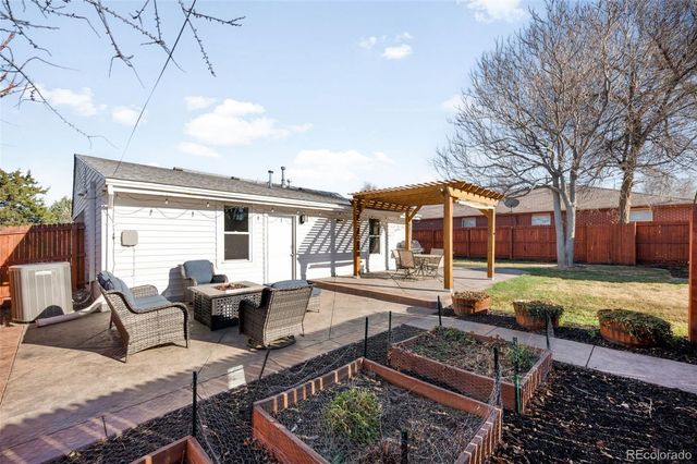 3613 N Harrison st, Denver, CO 80205