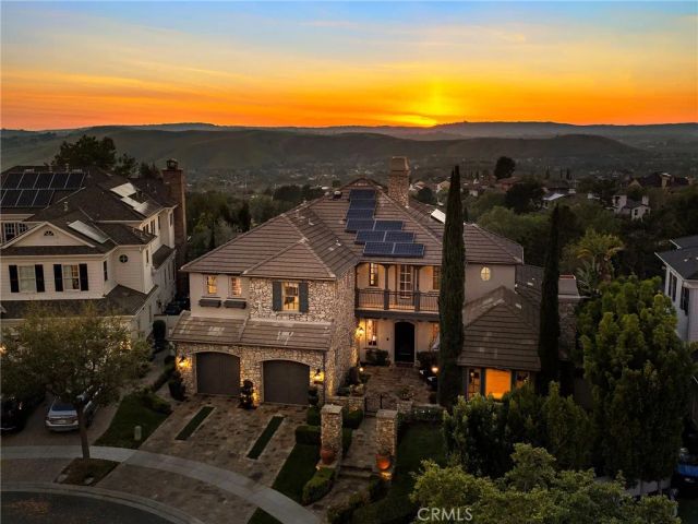 2 Galaxy Isle, Ladera Ranch, CA 92694