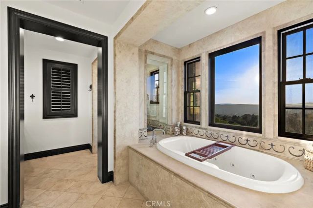 2 Galaxy Isle, Ladera Ranch, CA 92694