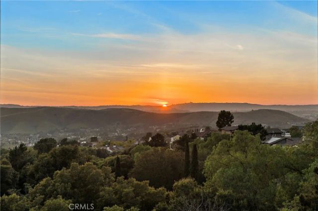 2 Galaxy Isle, Ladera Ranch, CA 92694